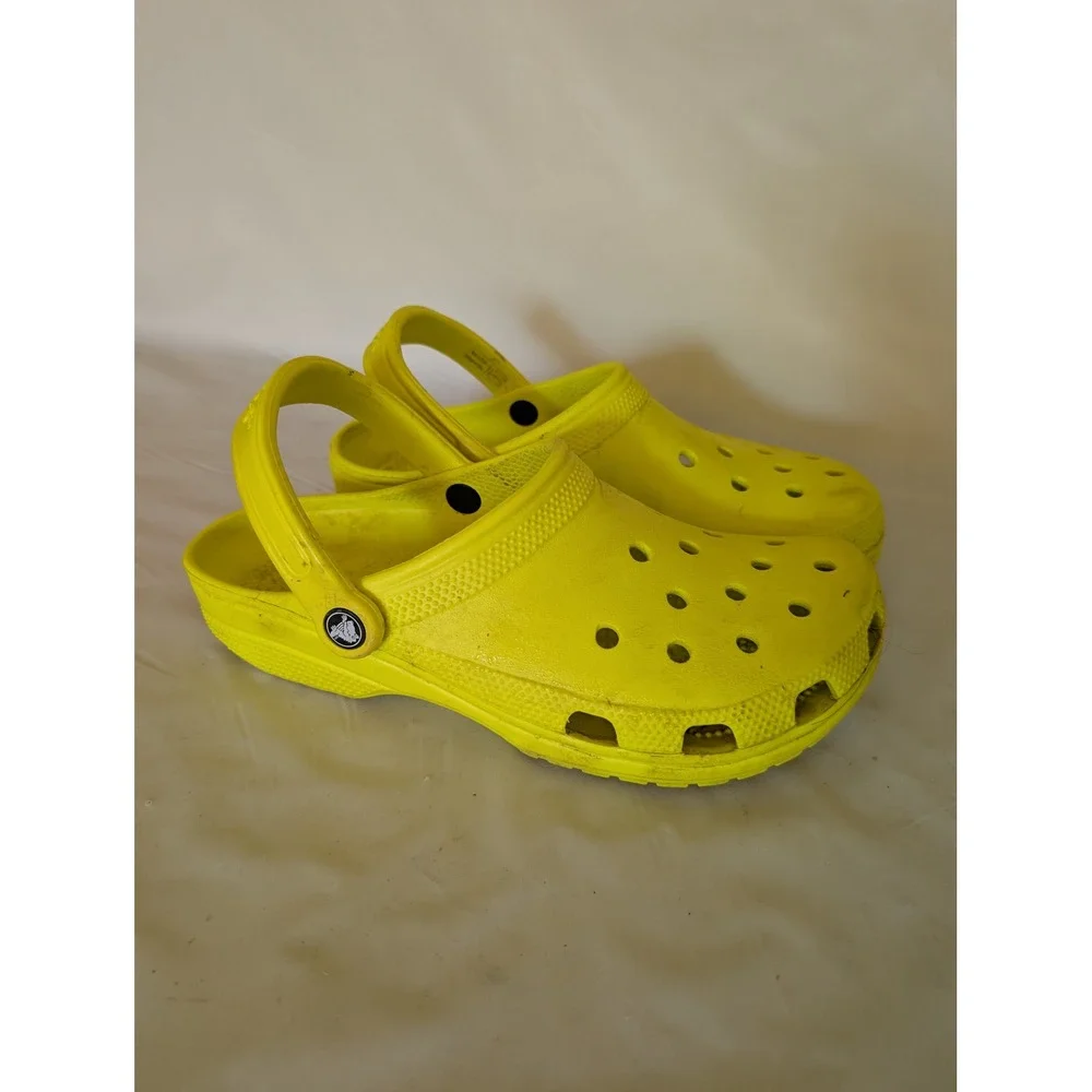 Crocs Classic Clogs Yellow Slip On Comfort Shoes Mens 8 Womens 10